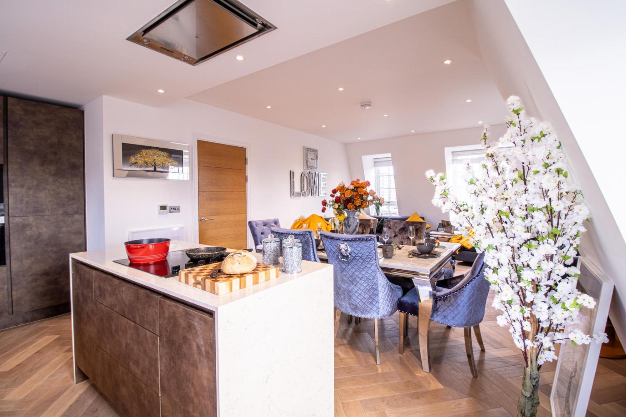 Elegant 3-Bedroom Penthouse In Marble Arch 70 Londra Dış mekan fotoğraf